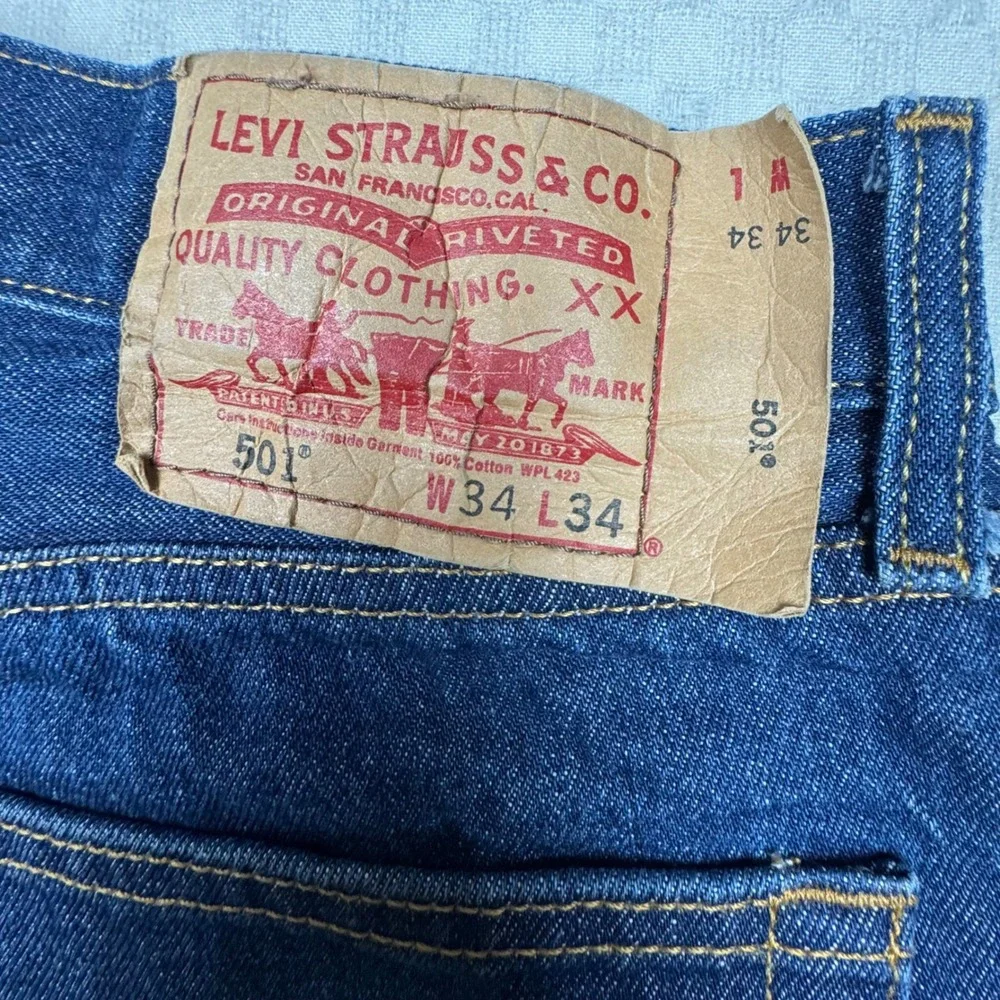 Levi's 501‎ Jeans Mens 34x34 (fits 32x31.5) Straight Fit Button Fly Smart Casual